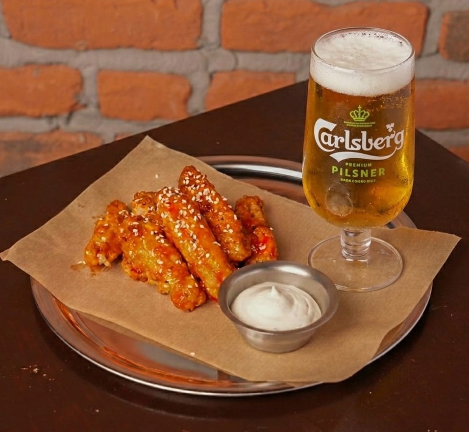 Soslu Kanat & Carlsberg 50CL