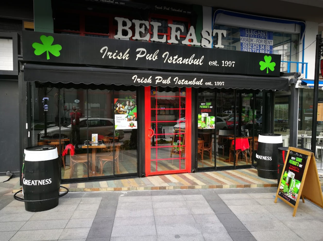 Belfast Irish Pub İstanbul Akbatı
